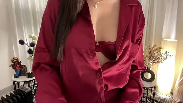 Snapshot of Unique-Beauty chatting on 02/13/25, 04:50 Unique-Beauty online show from 02/13/25, 04:50