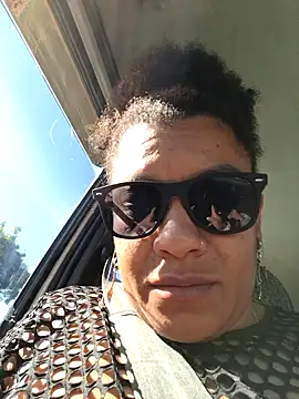 Selket11 online show from 01/01/25, 01:48