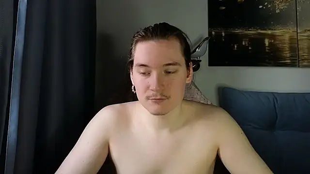 Snapshot of MoreRealAlex chatting on 05/05/26, 04:53 MoreRealAlex online show from 05/05/26, 04:53