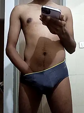 Snapshot of JerryJerome01 chatting on 04/15/26, 10:44 JerryJerome01 online show from 04/15/26, 10:44