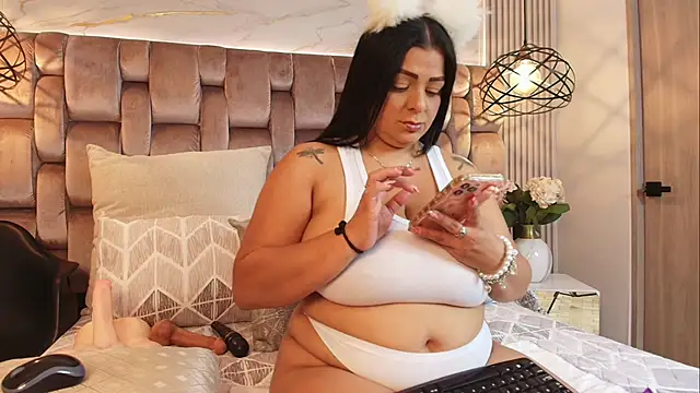 Snapshot of JenSexy_ chatting on 09/25/25, 07:06 JenSexy online show from 09/25/25, 07:06