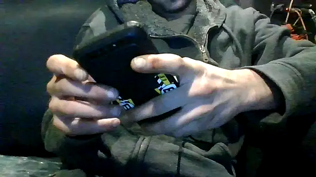 robeaulieu02 online show from 11/17/25, 02:17