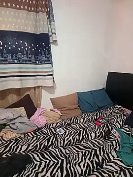 Snapshot of Boypolla11 chatting on 02/13/25, 04:50 Boypolla11 online show from 02/13/25, 04:50