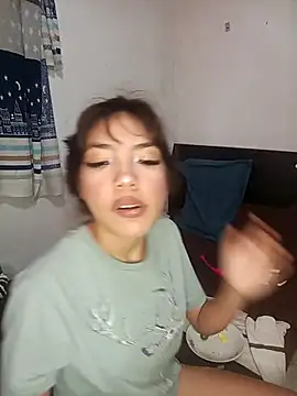 Snapshot of Boypolla11 chatting on 02/21/25, 11:32 Boypolla11 online show from 02/21/25, 11:32