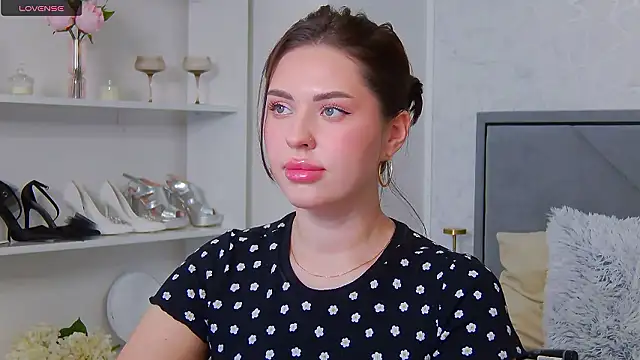 Alexyena online show from 12/03/24, 04:17