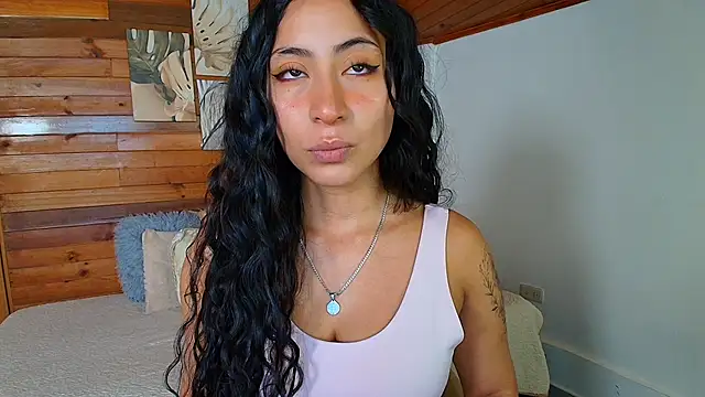 Snapshot of amber_curly chatting on 03/02/26, 06:59 amber curly online show from 03/02/26, 06:59