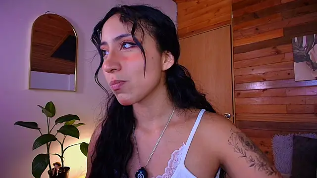 Snapshot of amber_curly chatting on 08/03/26, 08:12 amber curly online show from 08/03/26, 08:12