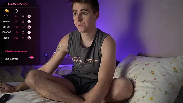 Snapshot of TaisonBrownX chatting on 12/04/25, 07:22 TaisonBrownX online show from 12/04/25, 07:22