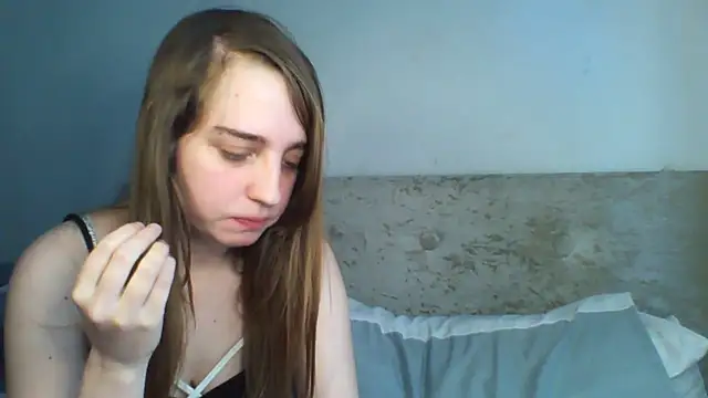 EvieRoseex online show from 04/23/26, 01:13