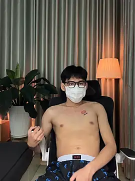 Snapshot of MinhTuanLive chatting on 02/28/26, 02:07 MinhTuanLive online show from 02/28/26, 02:07