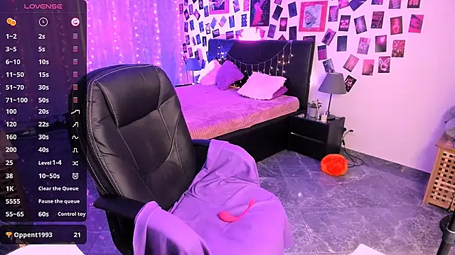 BellaTorne  online show from 03/07/25, 02:23