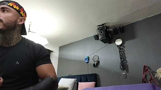 john cartter1 online show from 01/21/25, 11:03