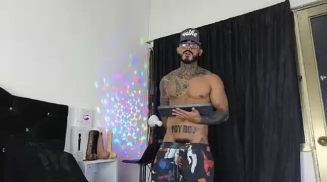 john cartter1 online show from 02/24/25, 05:20