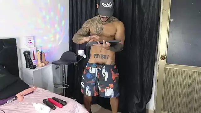 john cartter1 online show from 03/13/25, 05:18