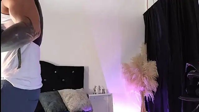 john cartter1 online show from 11/08/25, 11:10