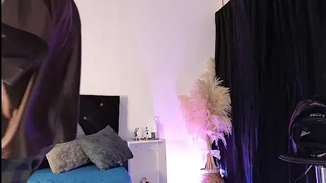 john cartter1 online show from 11/10/25, 11:09