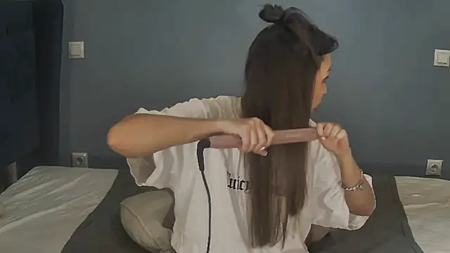 AnnaMaee online show from 01/16/25, 11:27