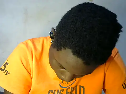 Snapshot of Fine_baby0001 chatting on 10/01/25, 06:41 Fine baby0001 online show from 10/01/25, 06:41