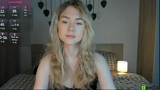 Snapshot of TheVanessaMaes chatting on 11/15/25, 11:43 TheVanessaMaes online show from 11/15/25, 11:43