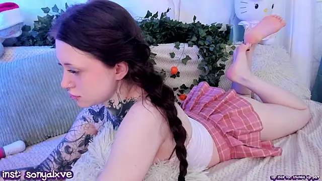 Snapshot of vergillhell chatting on 01/12/25, 09:30 vergillhell online show from 01/12/25, 09:30