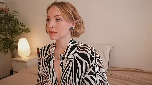 kris69kiss online show from 04/08/26, 01:33