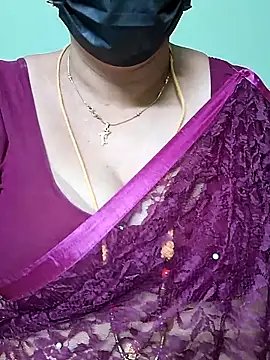 Snapshot of ananya956 chatting on 03/01/25, 06:32 ananya956 online show from 03/01/25, 06:32