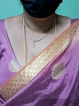 Snapshot of ananya956 chatting on 03/02/25, 07:02 ananya956 online show from 03/02/25, 07:02