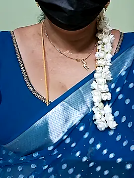 Snapshot of ananya956 chatting on 03/06/25, 03:46 ananya956 online show from 03/06/25, 03:46