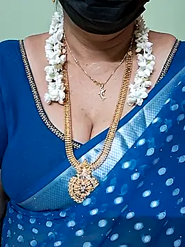 Snapshot of ananya956 chatting on 03/06/25, 06:52 ananya956 online show from 03/06/25, 06:52