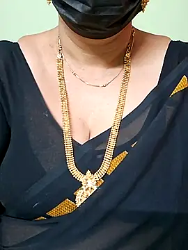 Snapshot of ananya956 chatting on 03/08/25, 11:37 ananya956 online show from 03/08/25, 11:37