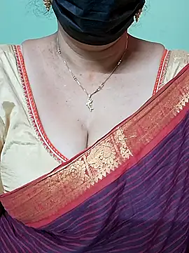 Snapshot of ananya956 chatting on 03/09/25, 08:29 ananya956 online show from 03/09/25, 08:29