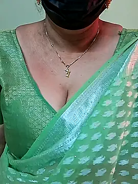 Snapshot of ananya956 chatting on 03/10/25, 10:48 ananya956 online show from 03/10/25, 10:48