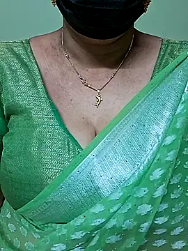 Snapshot of ananya956 chatting on 03/10/25, 02:48 ananya956 online show from 03/10/25, 02:48