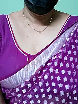 Snapshot of ananya956 chatting on 03/11/25, 07:47 ananya956 online show from 03/11/25, 07:47