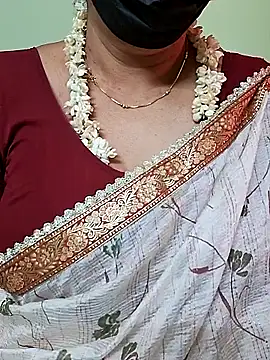 Snapshot of ananya956 chatting on 03/13/25, 09:32 ananya956 online show from 03/13/25, 09:32