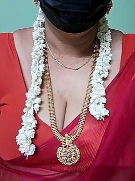 Snapshot of ananya956 chatting on 03/17/25, 06:53 ananya956 online show from 03/17/25, 06:53