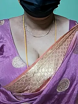 Snapshot of ananya956 chatting on 03/19/25, 02:24 ananya956 online show from 03/19/25, 02:24