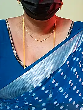 Snapshot of ananya956 chatting on 03/21/25, 10:28 ananya956 online show from 03/21/25, 10:28