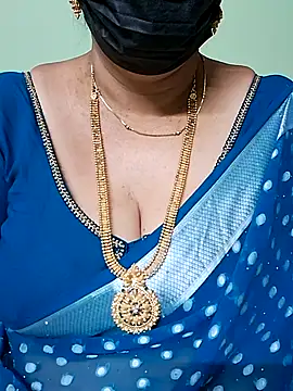 Snapshot of ananya956 chatting on 03/21/25, 11:45 ananya956 online show from 03/21/25, 11:45