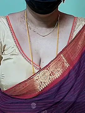 Snapshot of ananya956 chatting on 03/23/25, 05:32 ananya956 online show from 03/23/25, 05:32