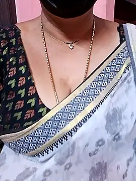 Snapshot of ananya956 chatting on 11/12/25, 12:38 ananya956 online show from 11/12/25, 12:38