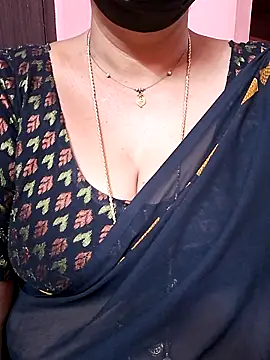 Snapshot of ananya956 chatting on 11/23/25, 12:54 ananya956 online show from 11/23/25, 12:54