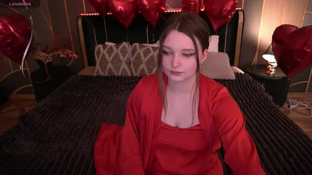 Snapshot of MagicPeachh_ chatting on 02/06/26, 02:20 MagicPeachh online show from 02/06/26, 02:20