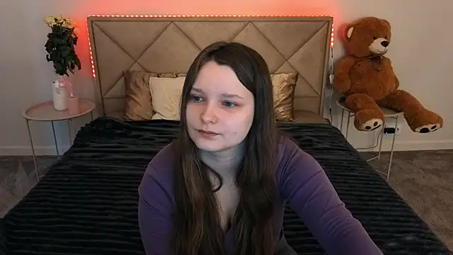 Snapshot of MagicPeachh_ chatting on 03/20/26, 07:13 MagicPeachh online show from 03/20/26, 07:13