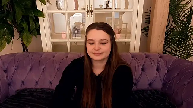 Snapshot of MagicPeachh_ chatting on 03/27/26, 08:52 MagicPeachh online show from 03/27/26, 08:52