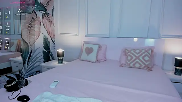 Ramona Flower online show from 11/23/25, 02:11