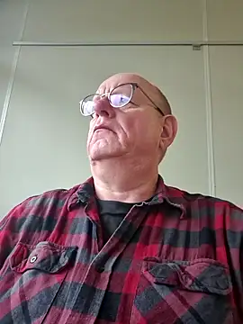 andrejoyfull64 online show from 10/16/25, 08:15