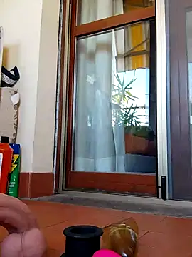 Snapshot of pierceplug69 chatting on 12/12/24, 01:28 pierceplug69 online show from 12/12/24, 01:28