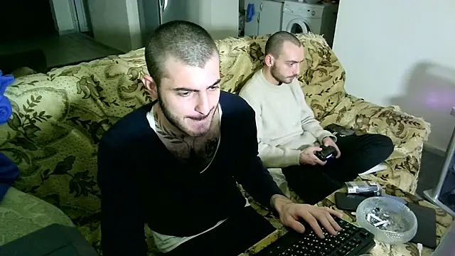 Snapshot of Barney_Tedd chatting on 01/04/25, 12:59 Barney Tedd online show from 01/04/25, 12:59