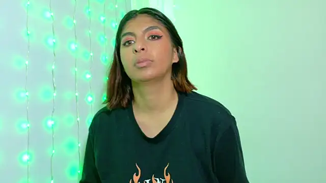 Snapshot of im_anna_ chatting on 10/06/25, 06:27 im anna online show from 10/06/25, 06:27